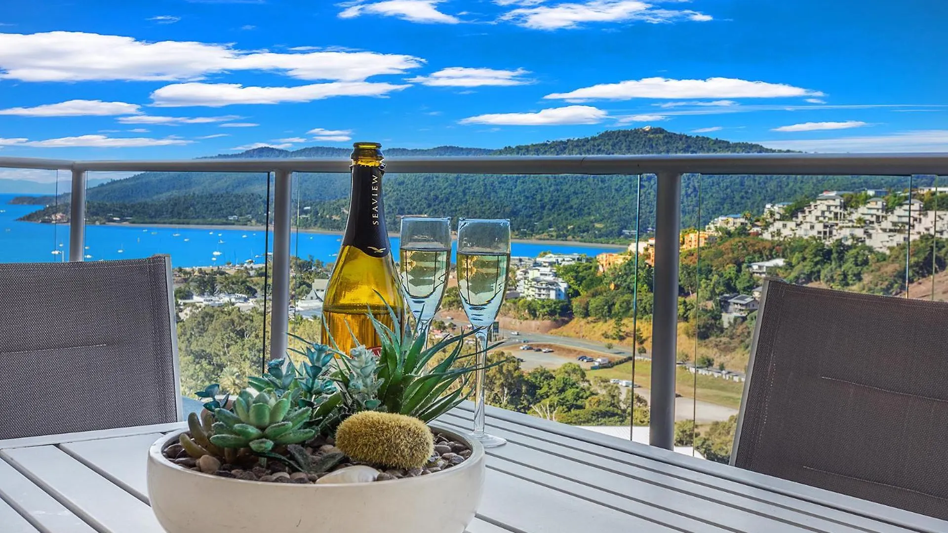 Serenity Views Airlie Beach